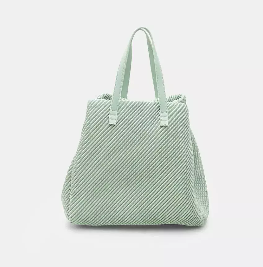 Trendy kabelky jara 2025