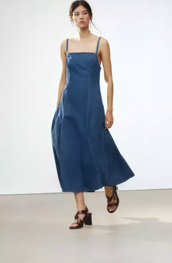 Denim vládne módním trendům