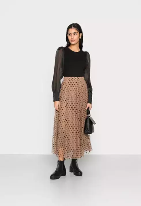 Trendy kousky s puntíky