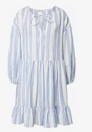 Bez šatů ani ránu: Sezónu jaro / léto 2025 ovládnou proužky