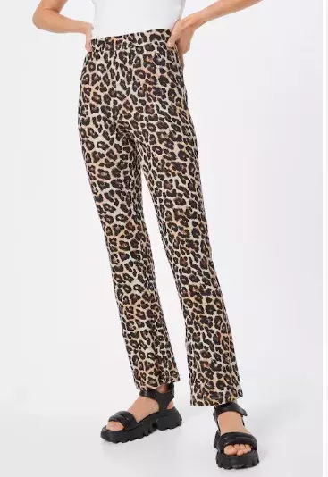 Potištěné kalhoty / kalhoty se vzory: Jak je nosit po padesátce, abyste nevypadala lacině, ale šik, Od leopardího vzoru po abstraktní motivy