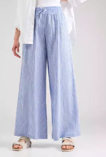 Potištěné kalhoty / kalhoty se vzory: Jak je nosit po padesátce, abyste nevypadala lacině, ale šik, Od leopardího vzoru po abstraktní motivy