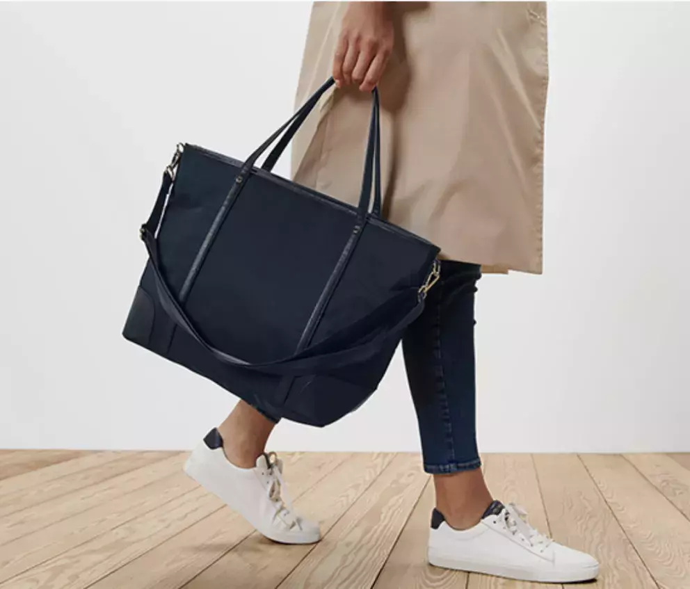 <p>Taška Tchibo, 699 Kč</p>
