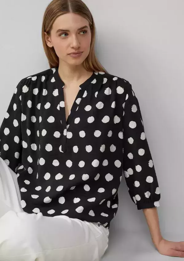 Strukturovaná halenka z viskózové směsi