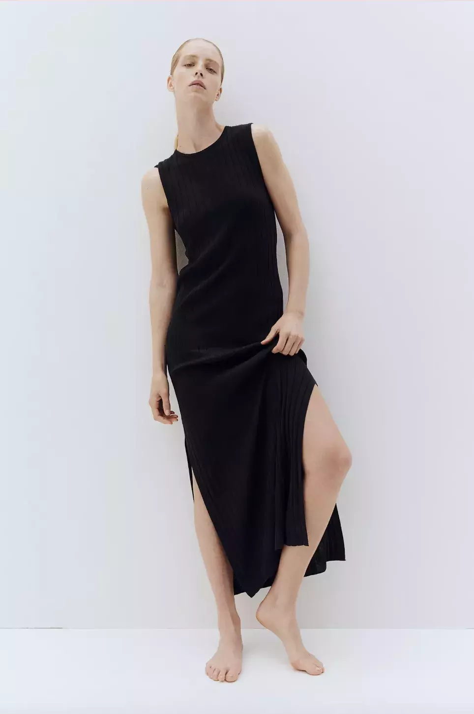 úpletové midi šaty