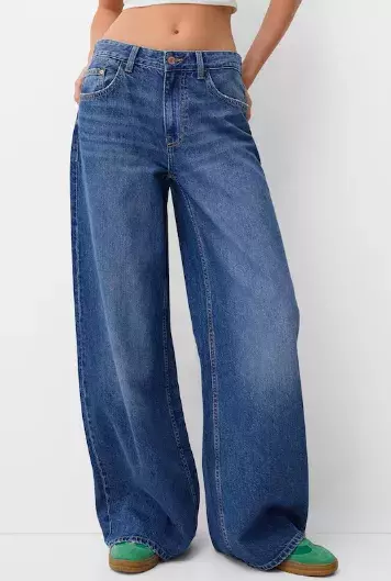 J​ak vytvořit kapsulový šatník po padesátce: Klíčové kousky pro nadčasový styl.