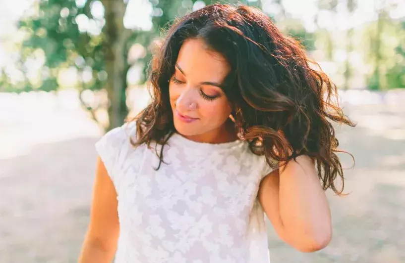 N​ejlichotivější dlouhé účesy pro ženy nad 50 let