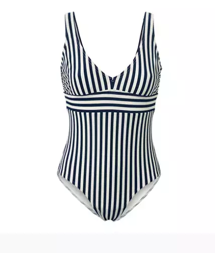 <p>Plavky Tchibo, 799 Kč</p>
