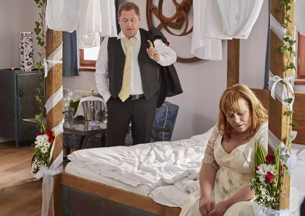 Pavla Tomicová jako Simona Hložánková