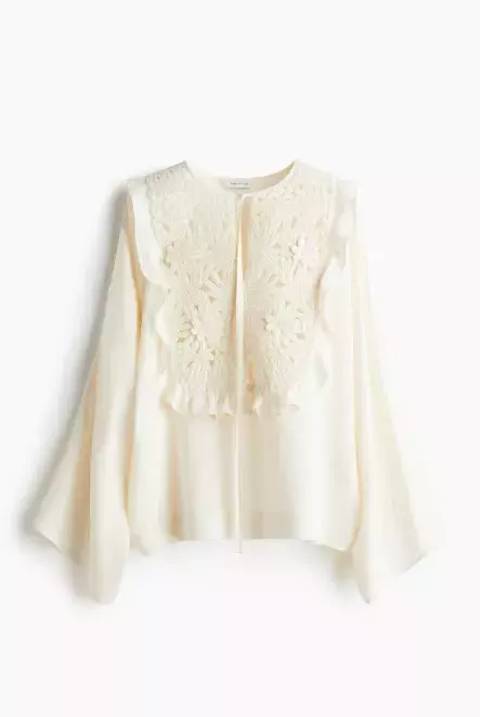 Halenka s výšivkou, H&M, 1 319 Kč