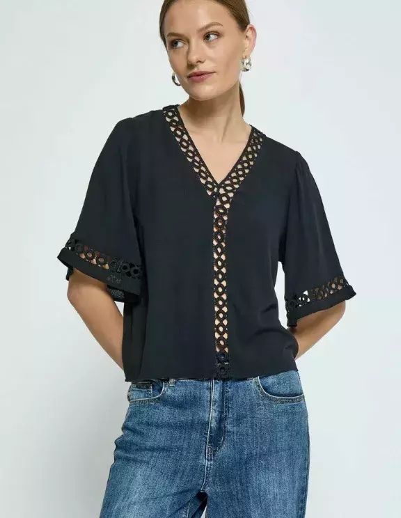 Blůza s ozdobnými průstřihy, Desires, 935 Kč