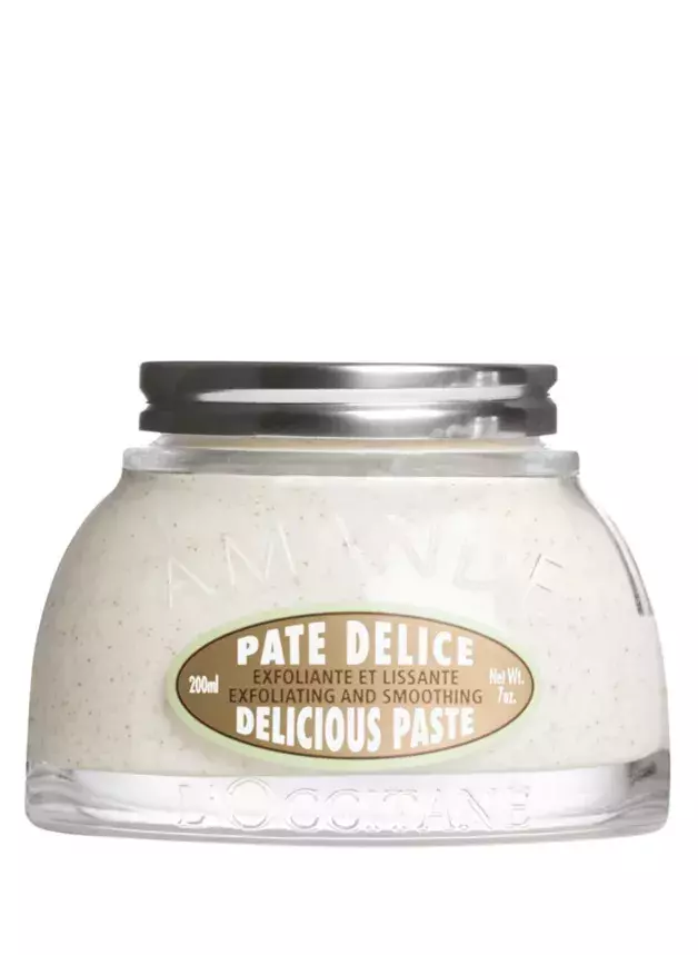 L'OCCITANE tělový peeling, Breuninger, 1 079 Kč