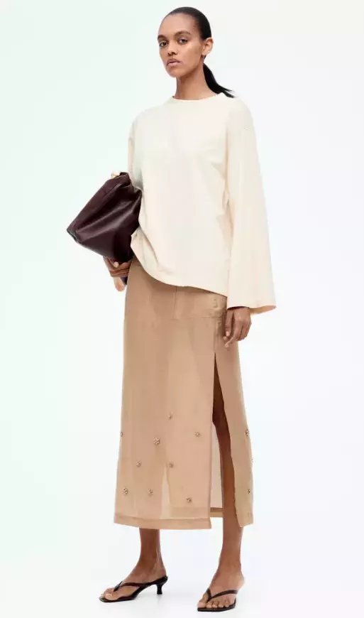 Lehounká zdobená sukně, H&M, 959 Kč