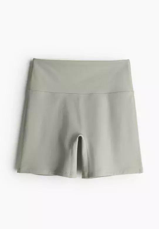 Sportovní cyklistické šortky z materiálu SoftMove™, H&M, 359 Kč