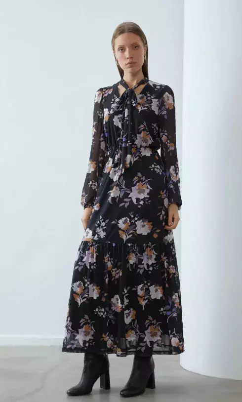 Dlouhé květinové šaty, Anna Field, 570 Kč