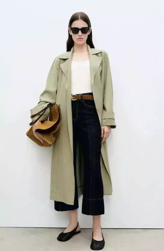 Dlouhý mechově zelený trenčkot, Mango, 2 299 Kč