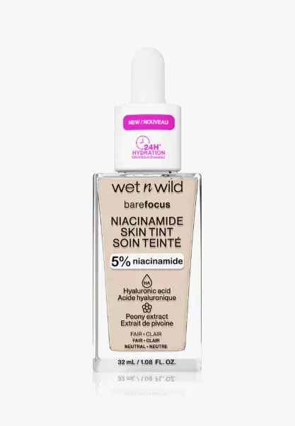 Lehký hydratační make-up, Wet n Wild, 130 Kč