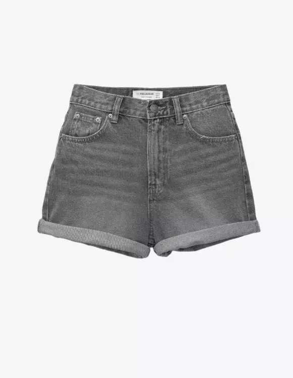 Džínové šortky, PULL&BEAR, 549 Kč