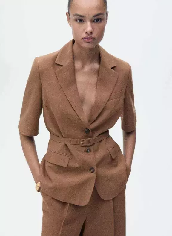 Hnědé sako s krátkými rukávy, Mango, 1 999 Kč