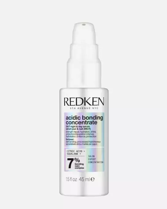 Redken sérum na vlasy, Douglas, 549 Kč