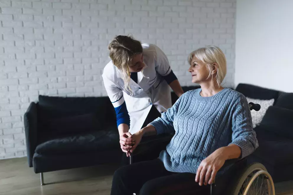 matka, dcera, péče, stáří