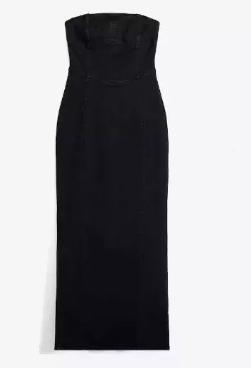 Nebojte se džínoviny ani po 50. Stylisté doporučují být v denimu od hlavy až k patě. Inspirujte se v galerii