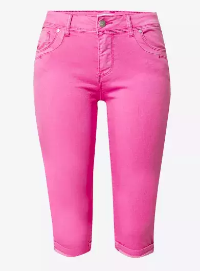 Capri kalhoty jako must have kousek, bez kterého se letos na jaře rozhodně neobejdete