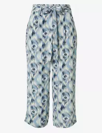 Capri kalhoty jako must have kousek, bez kterého se letos na jaře rozhodně neobejdete