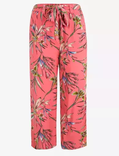 Capri kalhoty jako must have kousek, bez kterého se letos na jaře rozhodně neobejdete