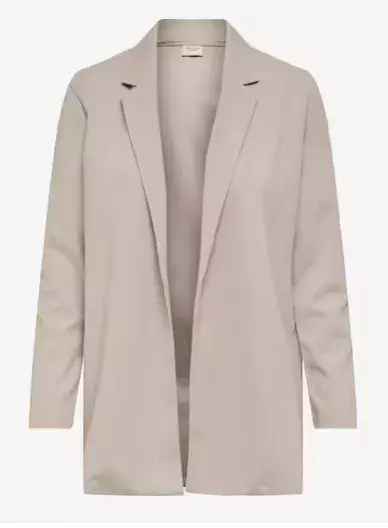 Džíny, tenisky, blejzr, triko: Čtyři kousky oblečení, které unosíte kamkoliv a v jakémkoli věku. Stačí zvolit ty správné 