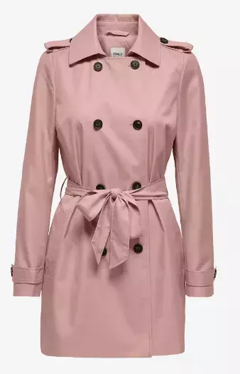 Módní inspirace z Milána: Co nosí ženy na ulicích módní mekky? Odvážné kombinace, výrazné doplňky a osobitý styl – inspirujte se italskou módou