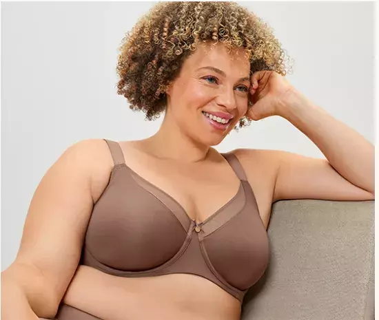 <p>Zmenšující podprsenka nugátová, Tchibo, 799 Kč (k dostání i v jiných barvách)</p>
