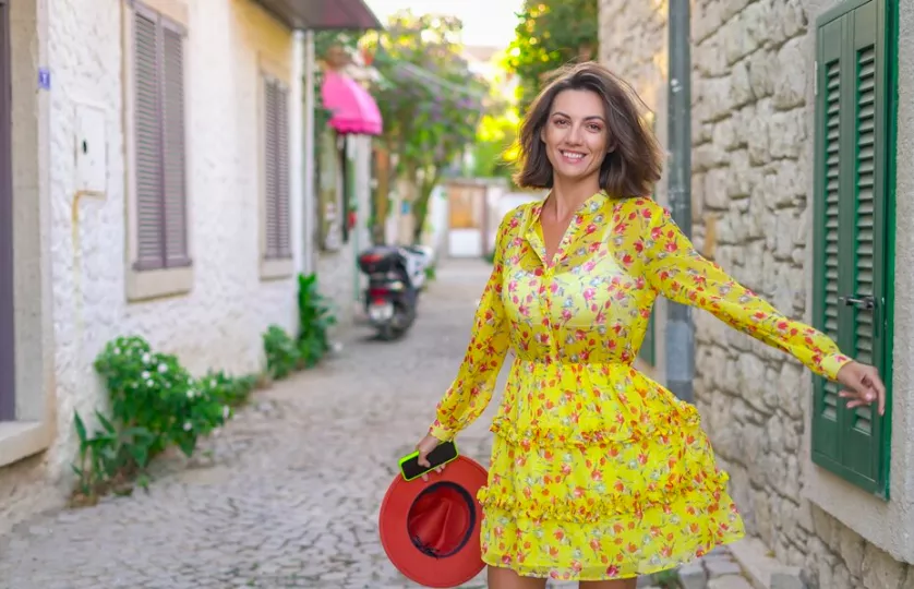 Módní inspirace z Milána: Co nosí ženy na ulicích módní mekky? Odvážné kombinace, výrazné doplňky a osobitý styl – inspirujte se italskou módou