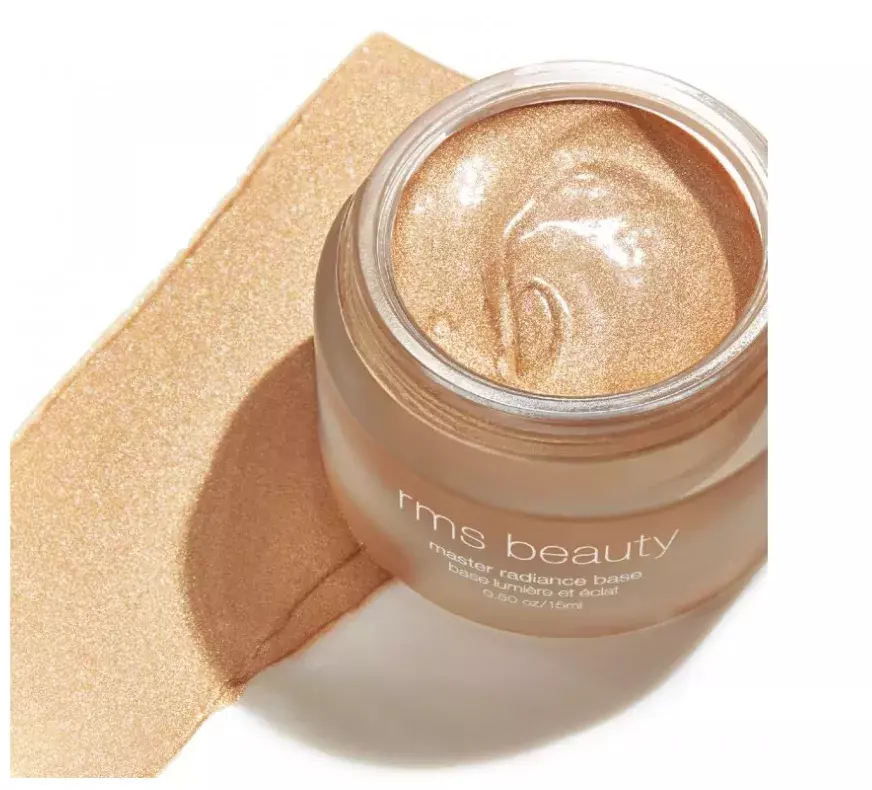 <p>Rozjasňující báze pod make-up, RMS Beauty, Líčírna, 1150 Kč</p>
