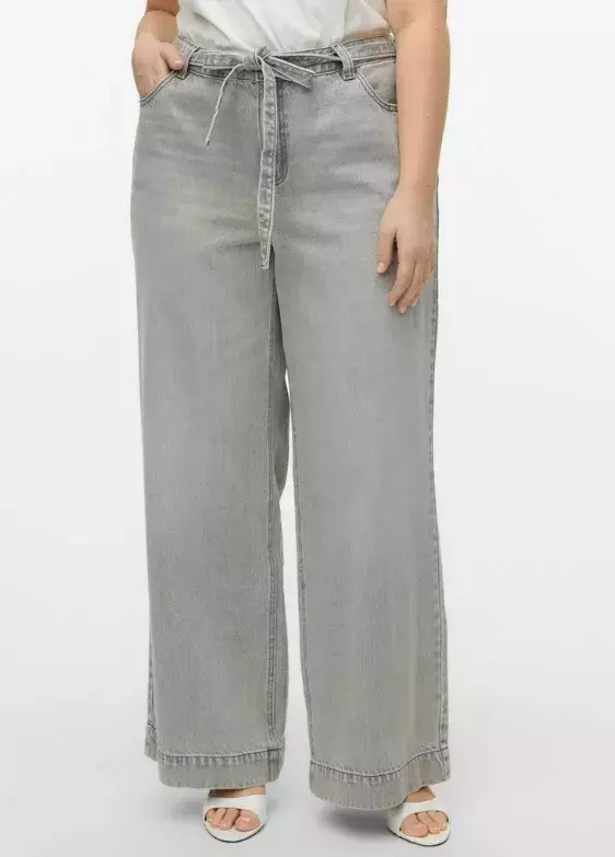 Plus size džíny s vysokým pasem, Vero Moda, 1 499 Kč