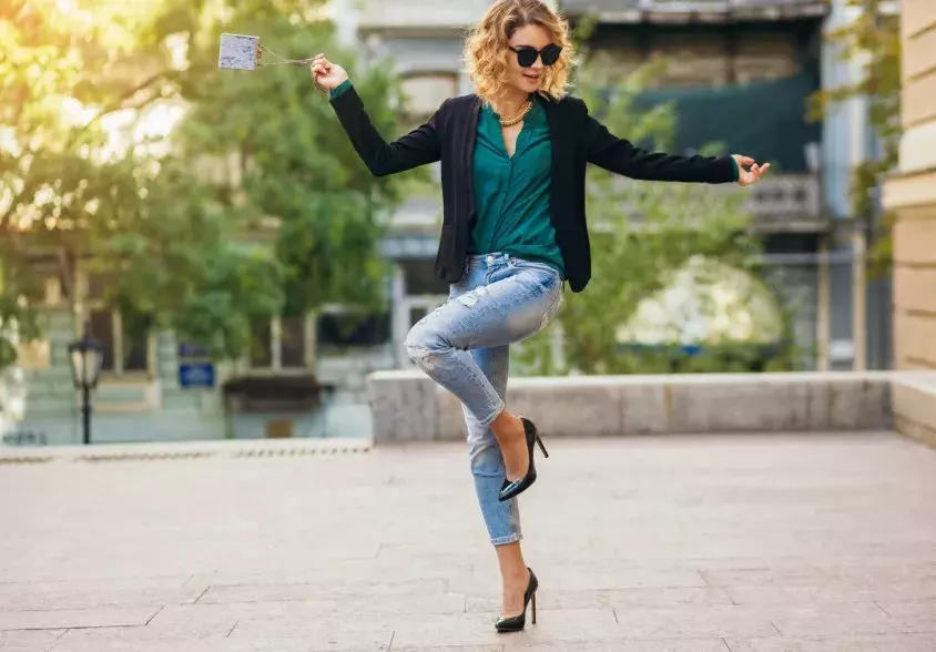 žena léžerní outfit