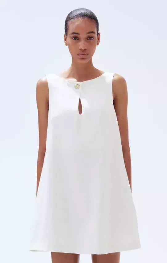 Áčkové šaty s knoflíkem, H&M, 549 Kč