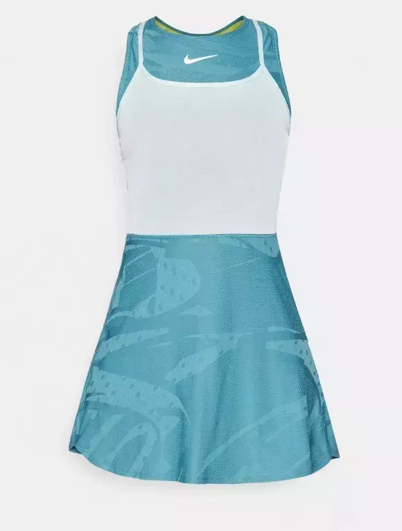 Sportovní šaty, Nike Performance, 2 496 Kč