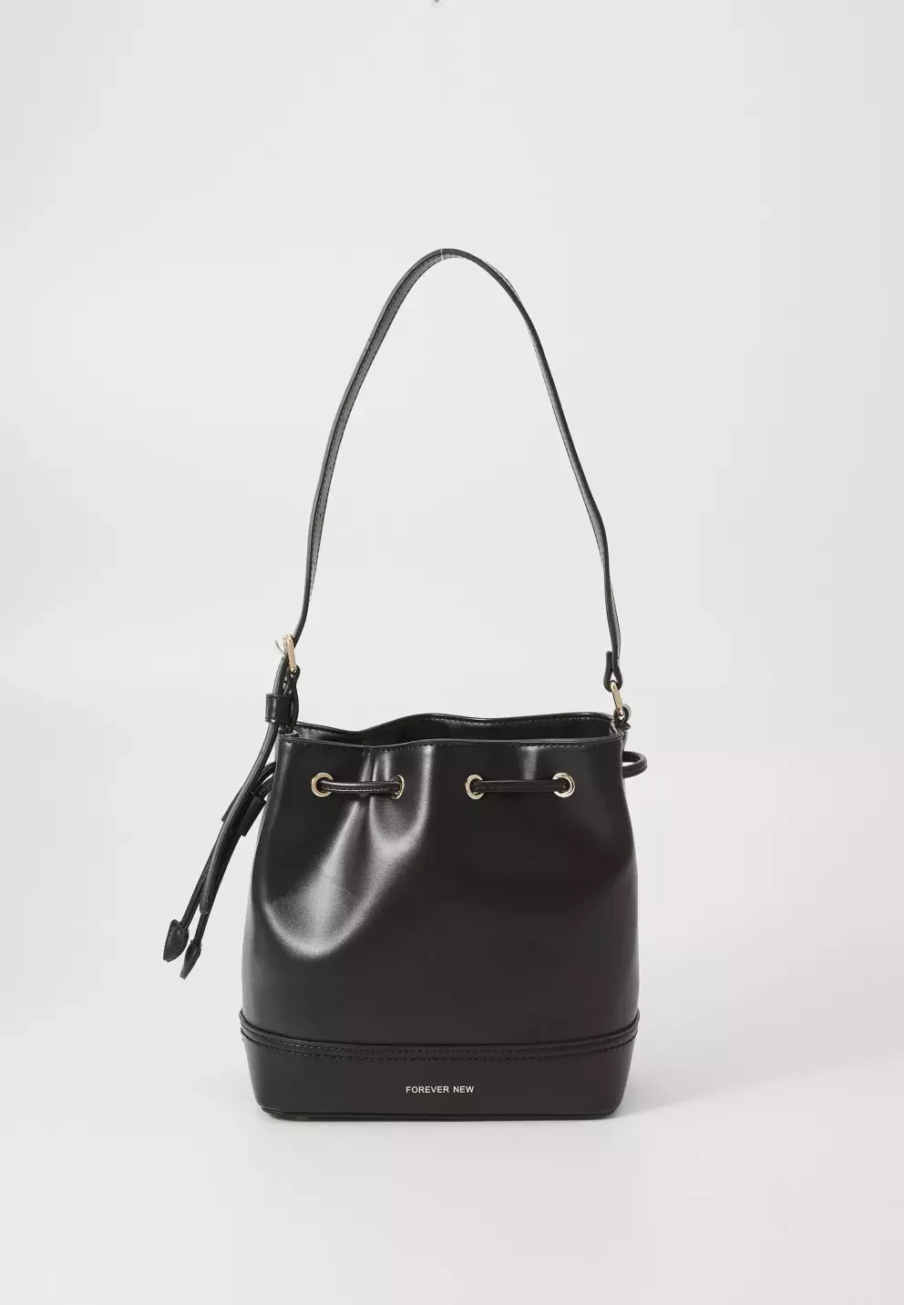 Bucket bag