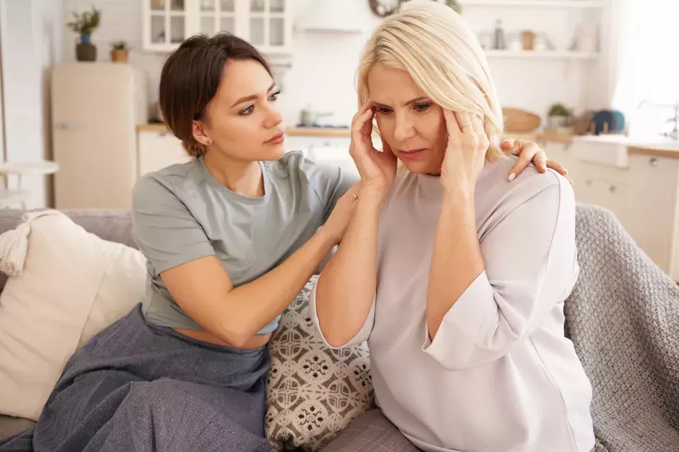 matka, dcera, problémy, svoboda