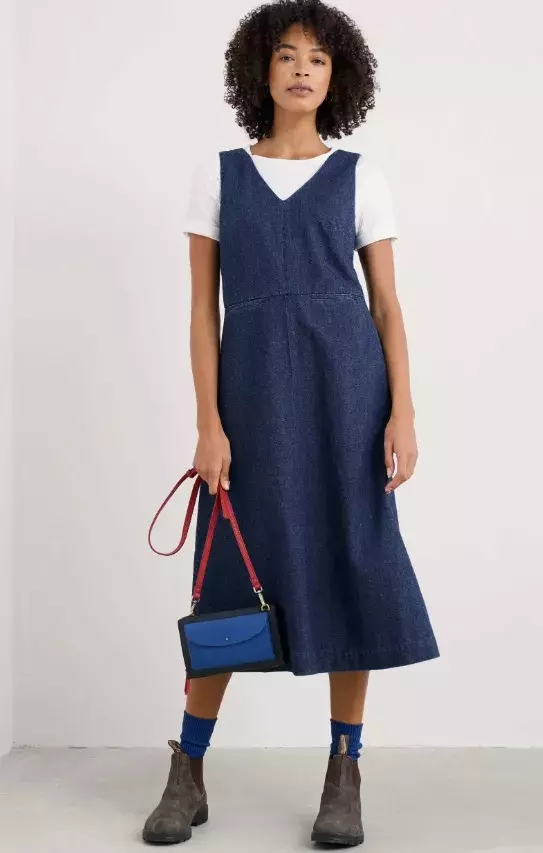 Áčkové denimové šaty, Seasalt Cornwall, 3 600 Kč