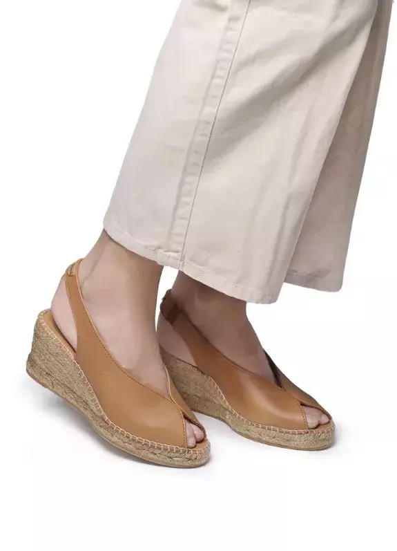 Lodičky s otevřenou špičkou, Toni Pons, 2 151 Kč