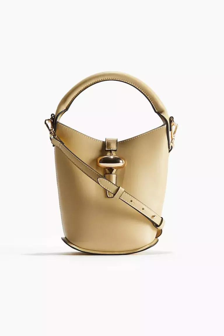 Bucket bag