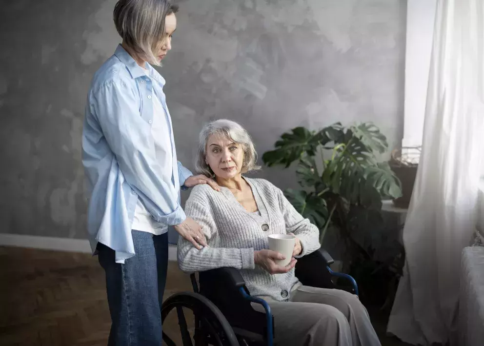 máma, dcera, péče o rodiče, problémy