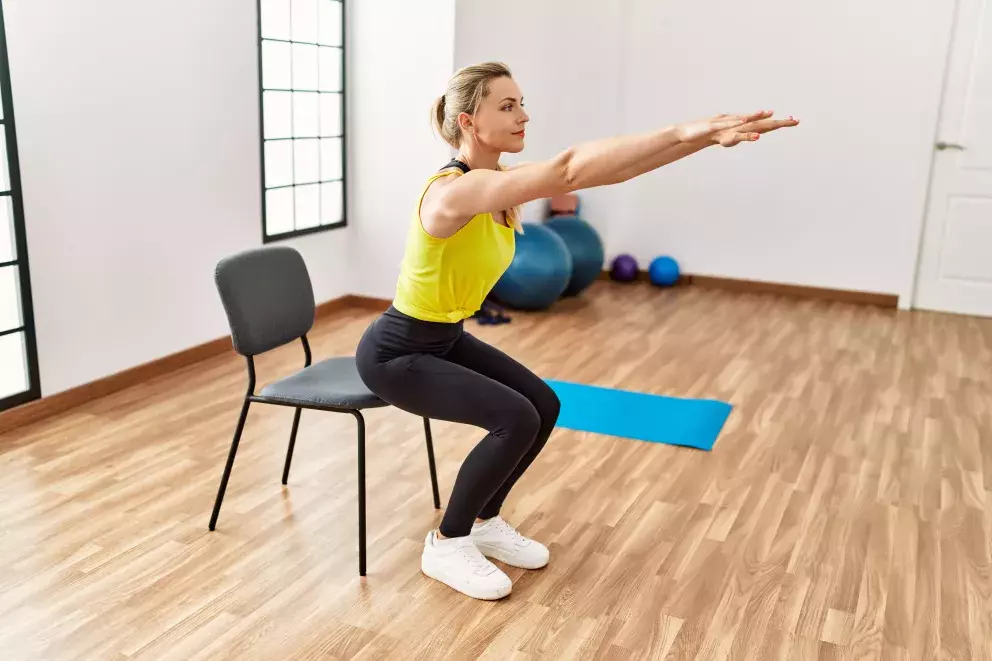 Cvičení se židlí