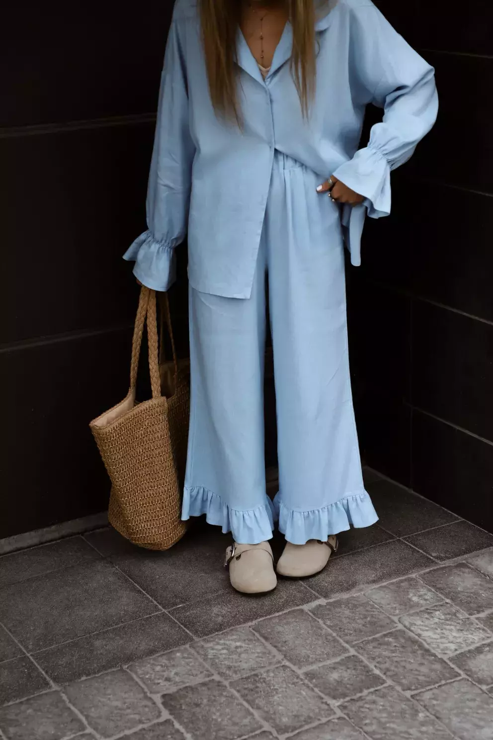 lněné kalhoty s volánky