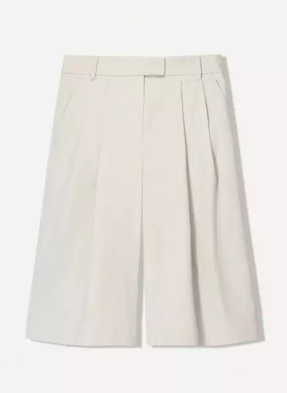 Béžové bermudy, Bershka, 849 Kč