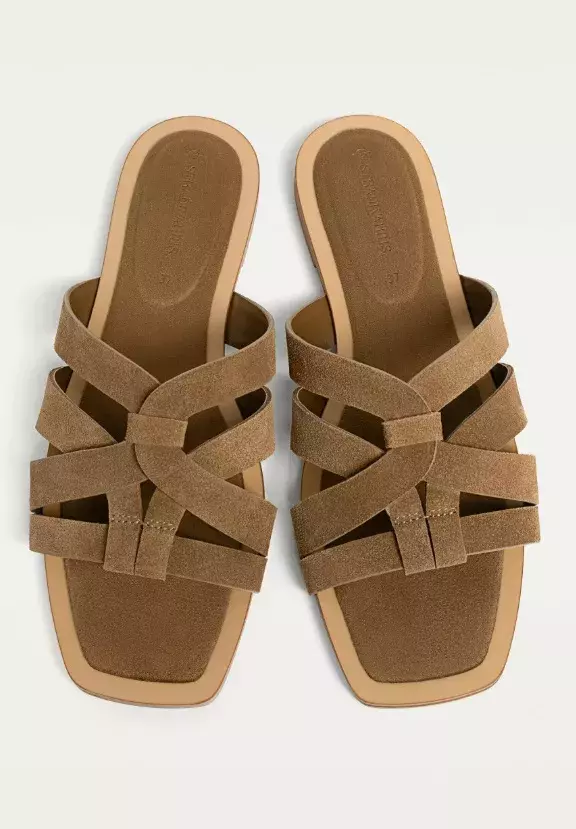 Letní pantofle, Stradivarius, 699 Kč