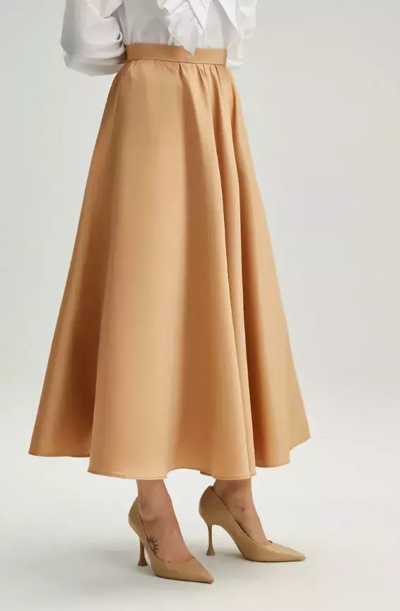 Áčková sukně, Touché Privé, 1 493 Kč