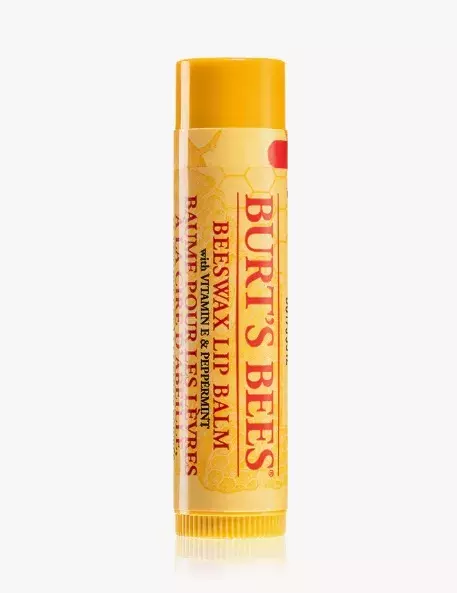 Balzám na rty s včelím voskem, Burt’s Bees, 94 Kč